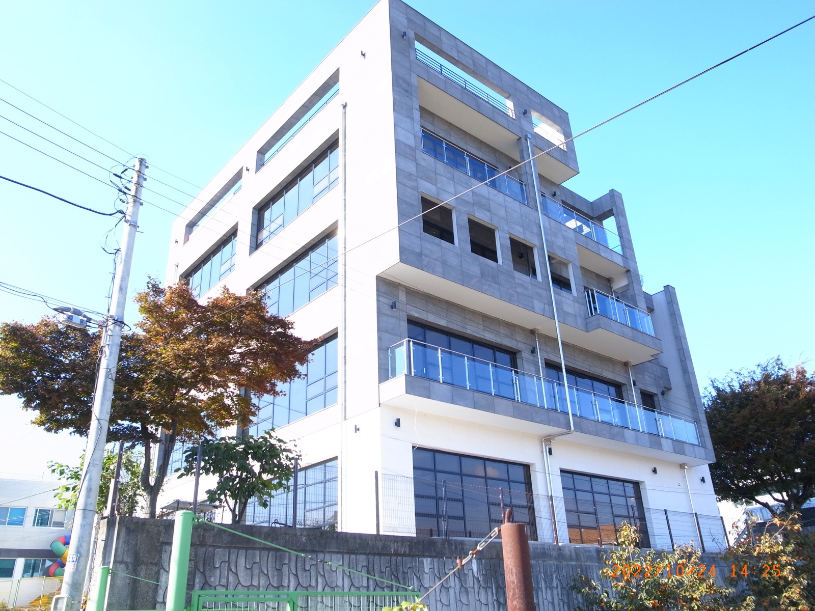 R0018894